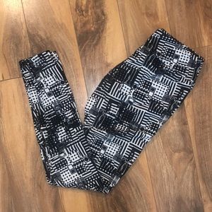 ⭐️5/$25⭐️ LuLaRoe OS leggings